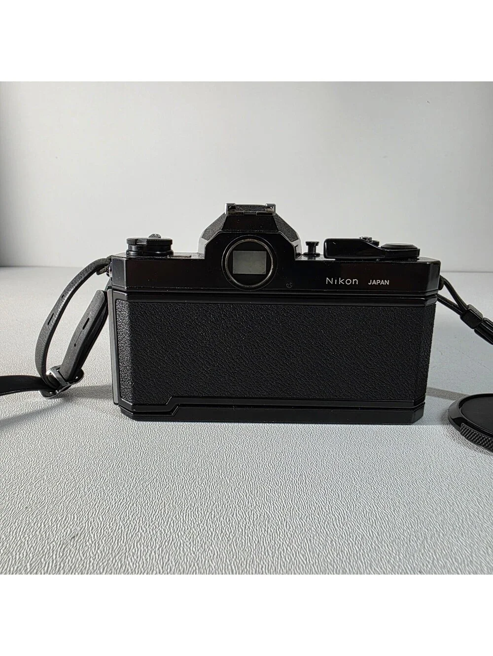 Vintage Nikon Nikomat FT2 Film SLR 35mm Camera W/Sakar MC Auto 70-210mm 1:3.9